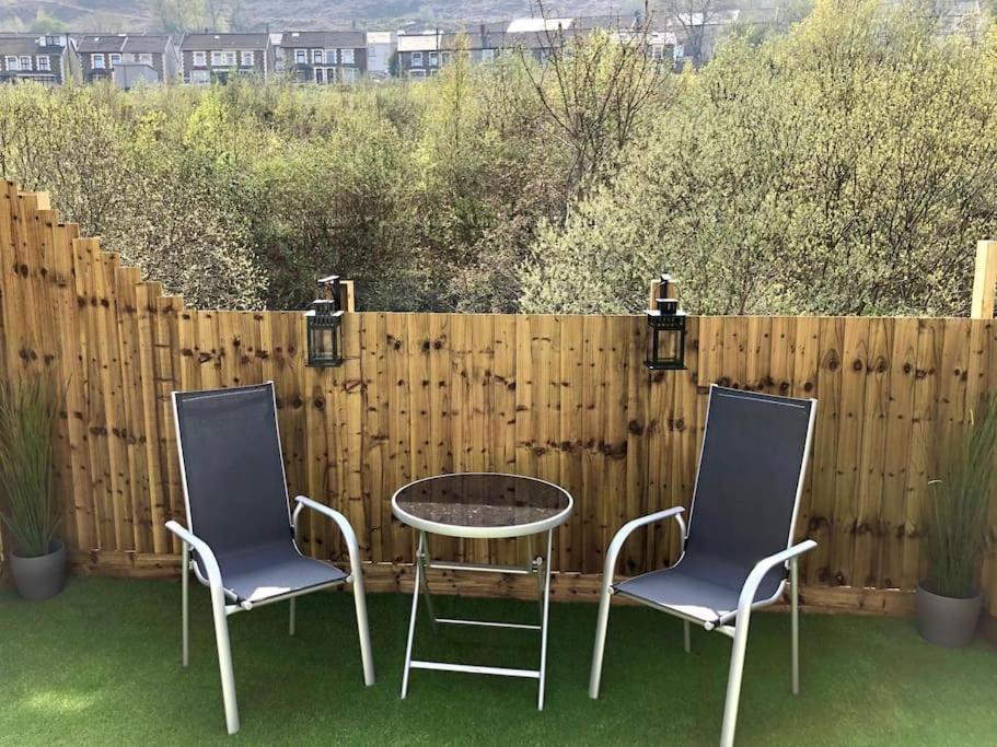 Rhondda Valleys With Breathtaking Riverside Views Llwynypia Екстериор снимка