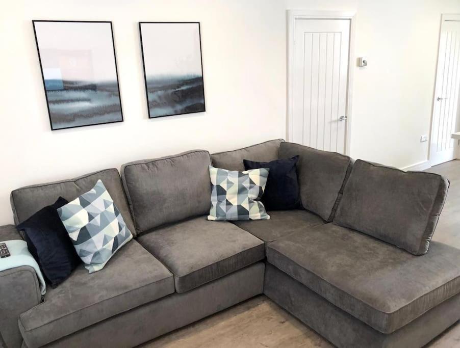Rhondda Valleys With Breathtaking Riverside Views Llwynypia Екстериор снимка